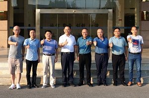 峽江縣縣長謝啟龍一行蒞臨四方光電參觀考察